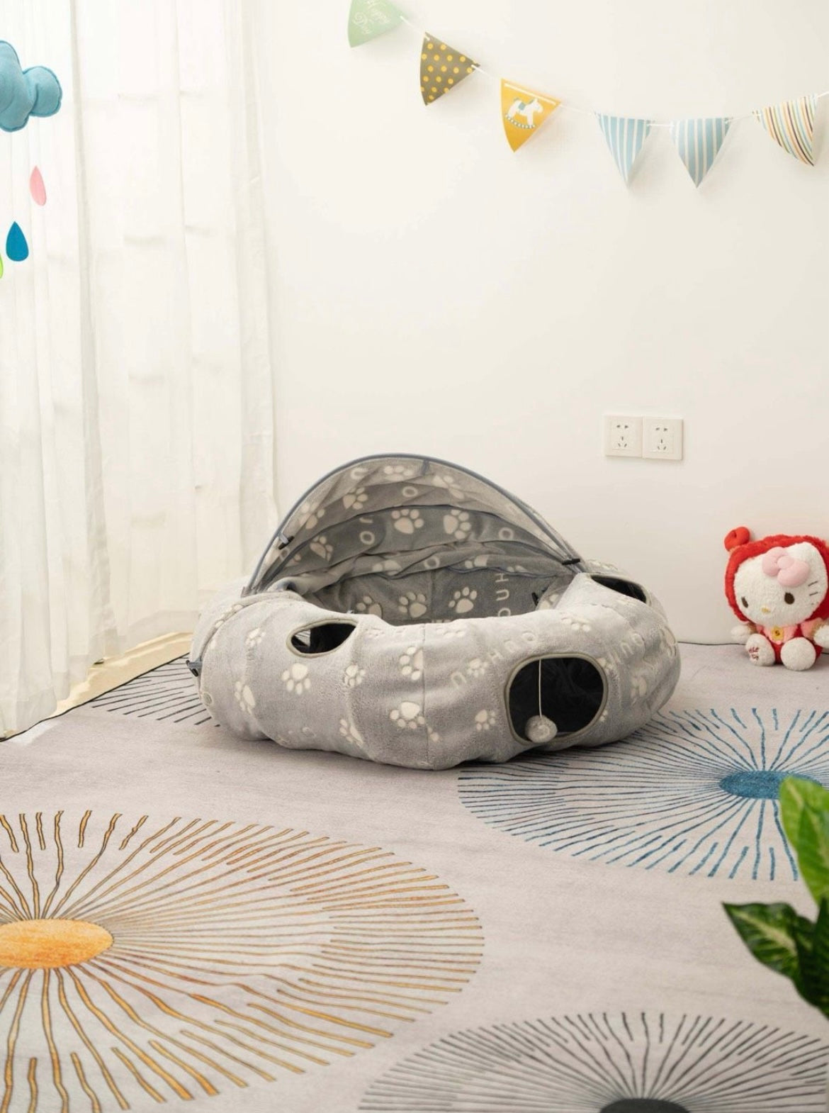 3-in-1 Katzentunnel mit extra Tunnel und Spielzeug, Spielzeug & Bett!